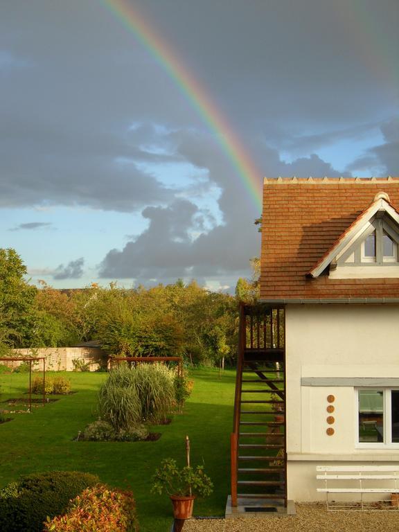 Villa Stuart Aubigny-sur-Nere Exterior photo